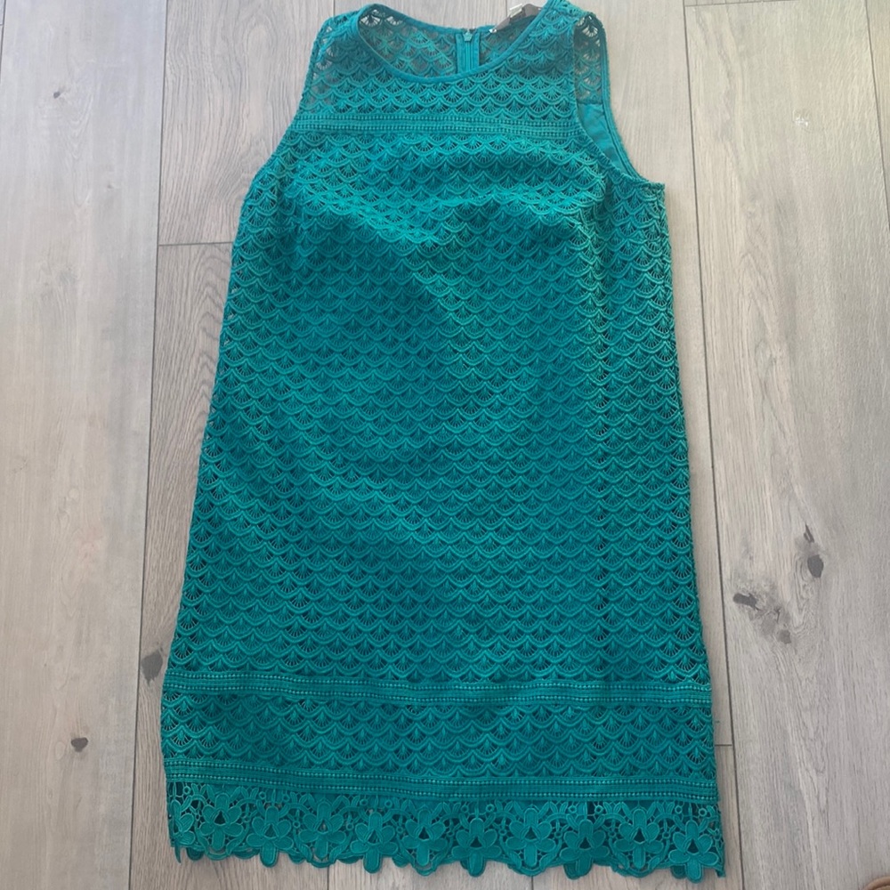 Lace green dress in great condition